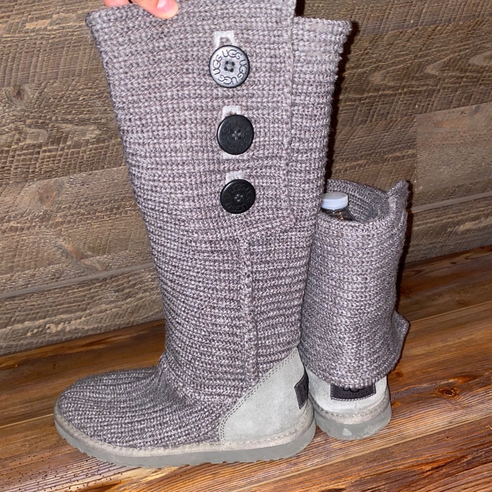 Grey Knit Ugg’s - image 4